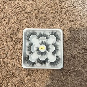 Lashes